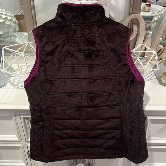 The North Face Mossbud Insulated Reversible Vest - Picture 6 of 11